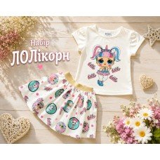 Костюм для дівчинки.